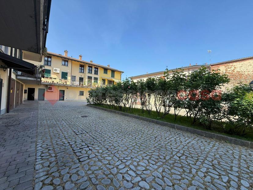 Monolocale in Via Valsecchi , Pozzuolo Martesana