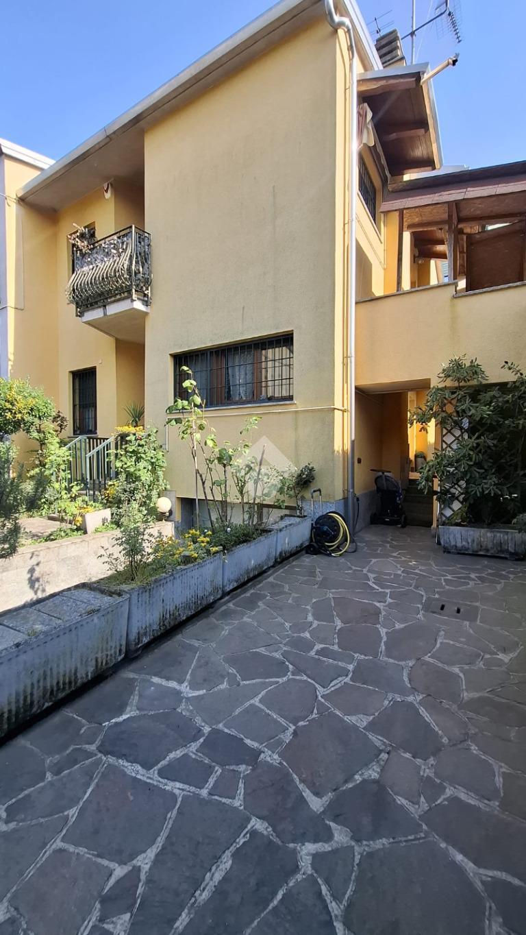 Villa, Novate Milanese — foto 4 di 5