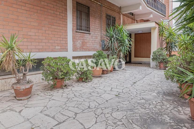 Trilocale in Via Monte Lupo Fiorentino 88b, Roma