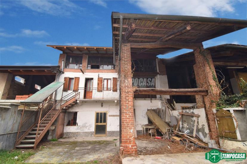 Casa indipendente in Vicolo Ugo Foscolo 4, Bosconero — foto 3 di 5