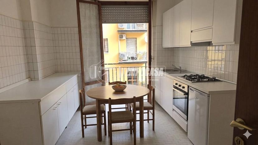 Trilocale in Via Capo di Lucca, Bologna