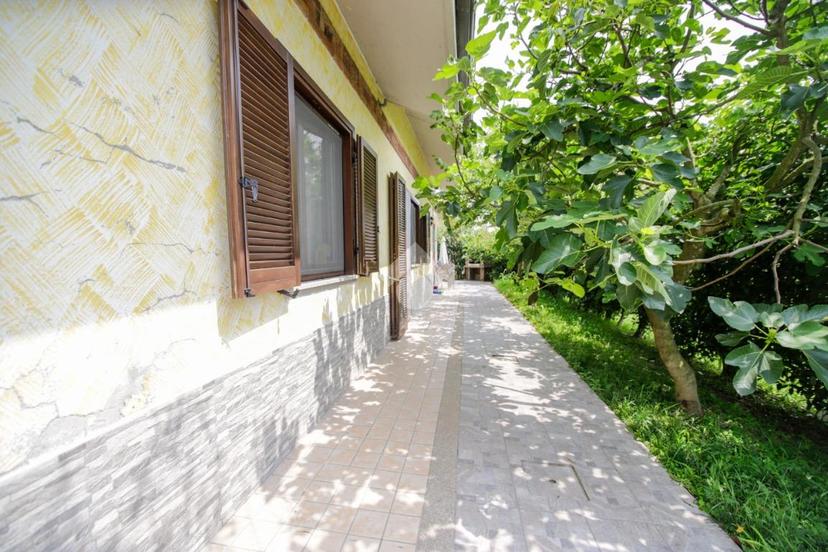 Villa in Via Rivarolo Bossole 20, Lombardore — foto 3 di 5