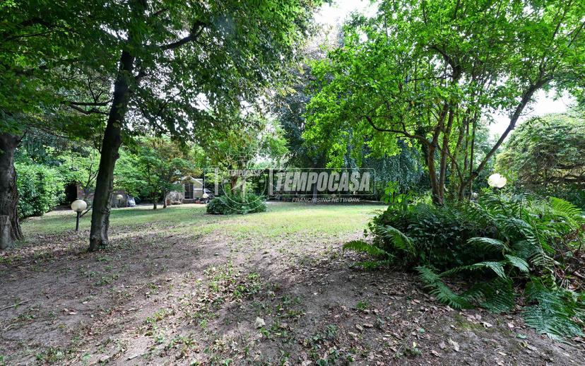 Villa in Via della Camelia 5, Segrate — foto 2 di 5