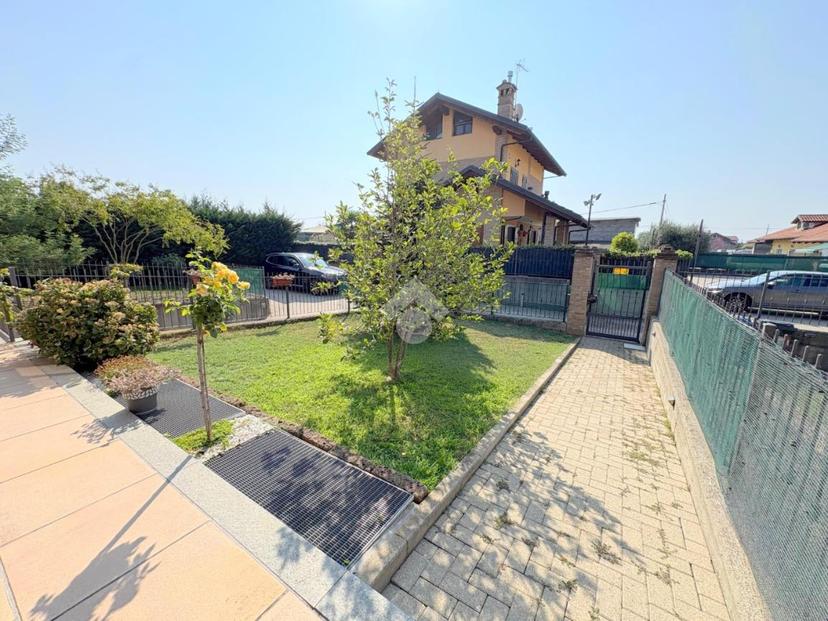 Villa in Via Brunero 102, San Maurizio Canavese