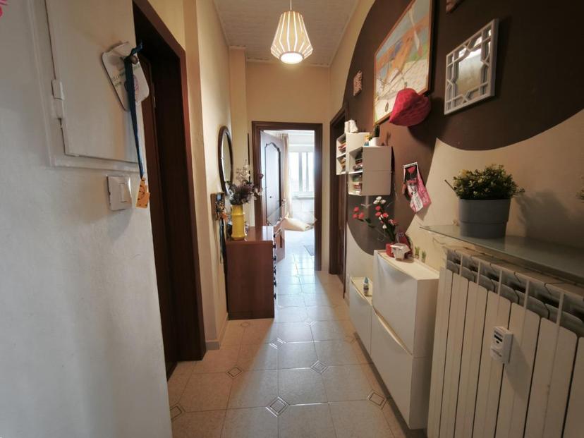 Bilocale in Strada San Mauro 35, Torino