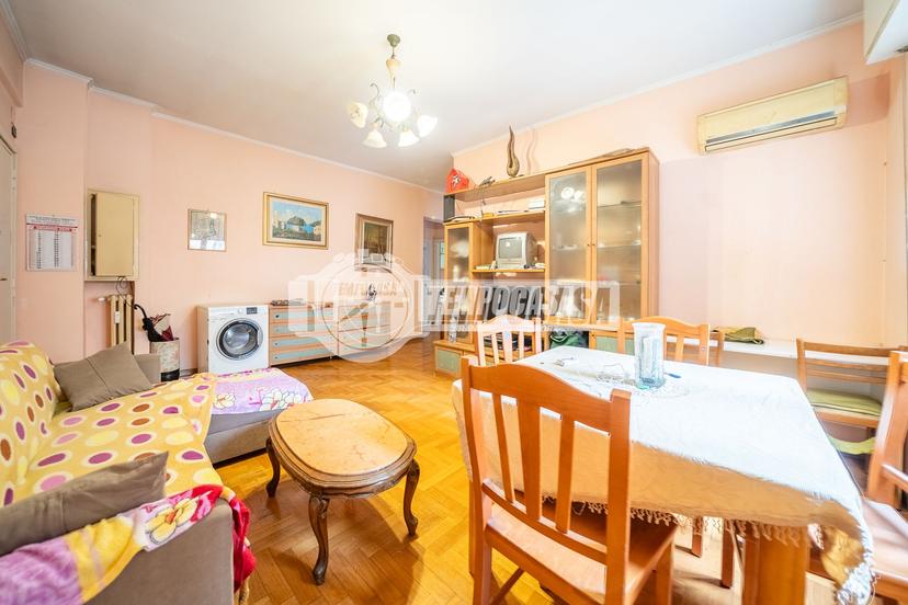 Trilocale in Via Statilio Tauro 11, Roma