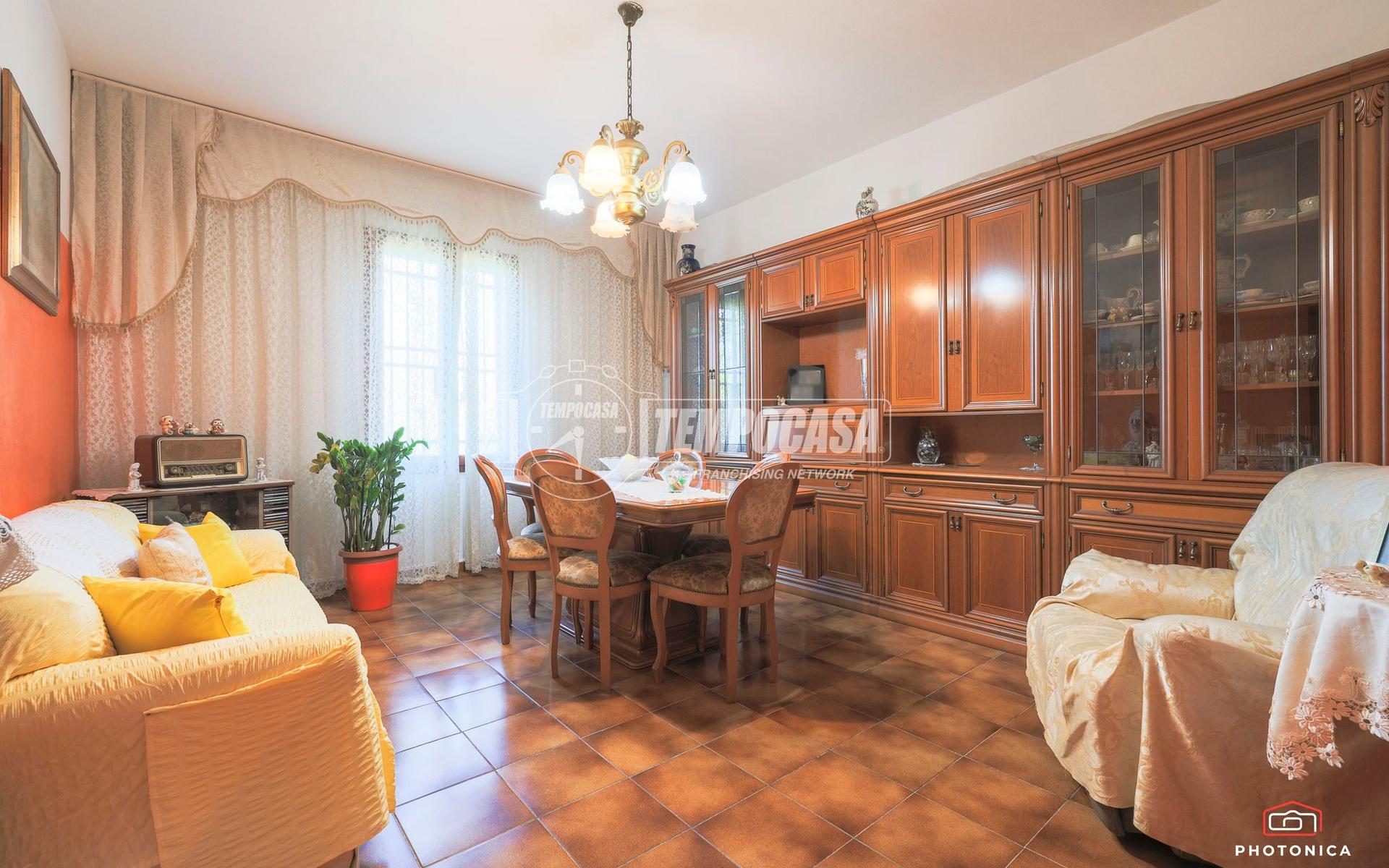 Casa indipendente in Via Valli, Calderara di Reno
