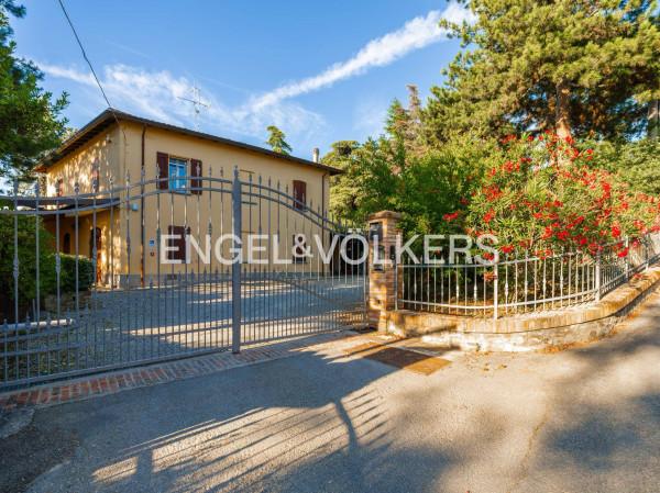 Villa in Via Castel De' Britti, San Lazzaro di Savena