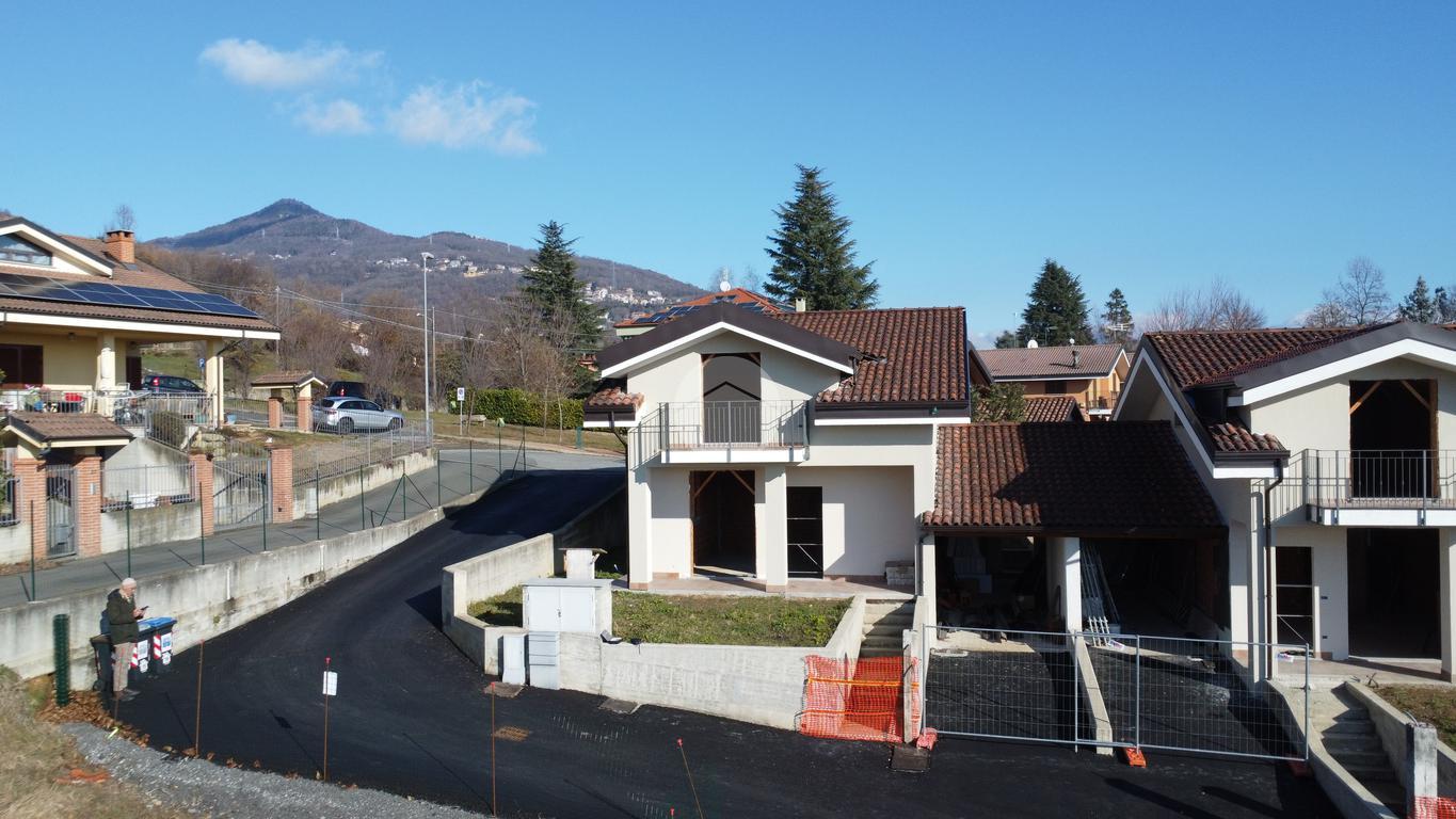Villa in Via Coste, Giaveno