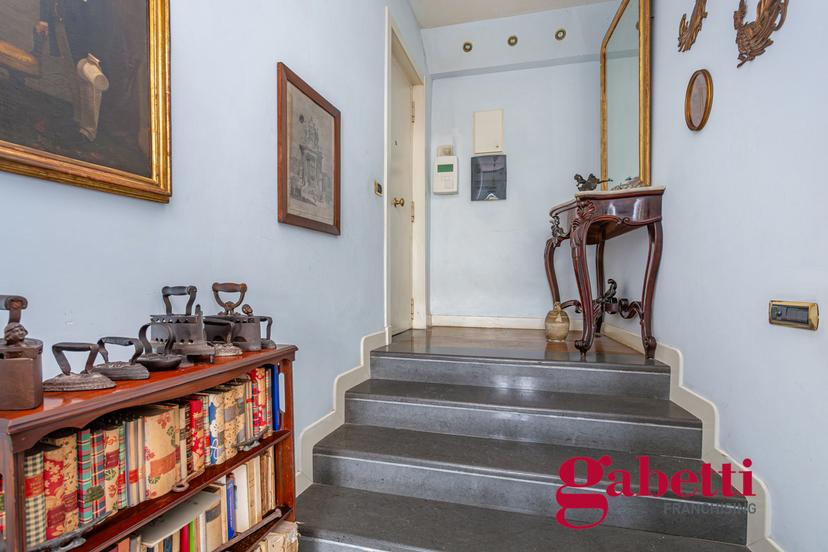 Appartamento in Via Torquato Tasso 343, Napoli
