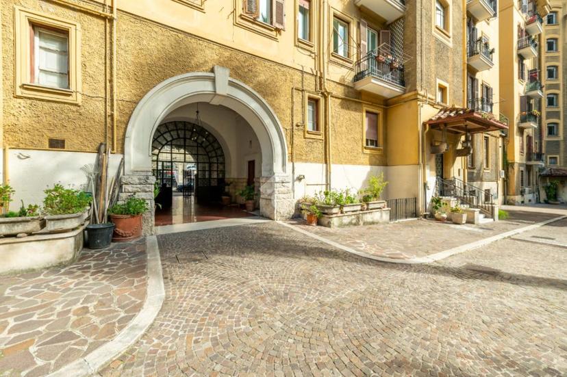 Trilocale in Via Tagliamento 76, Roma