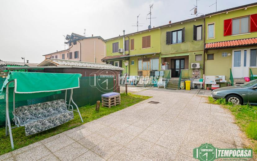 Trilocale in Via Mirandola, Cerro al Lambro