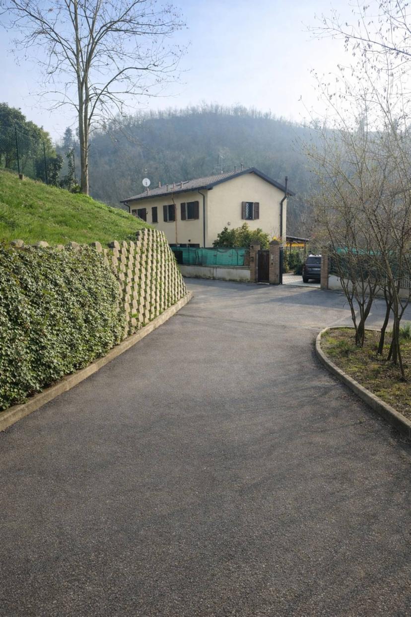 Villa in Via Nazionale, Pianoro