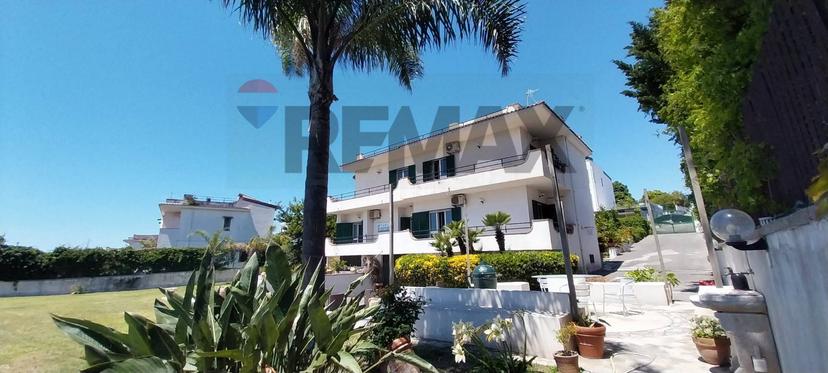 Villa in Via Madonna del Pantano 131, Giugliano in Campania