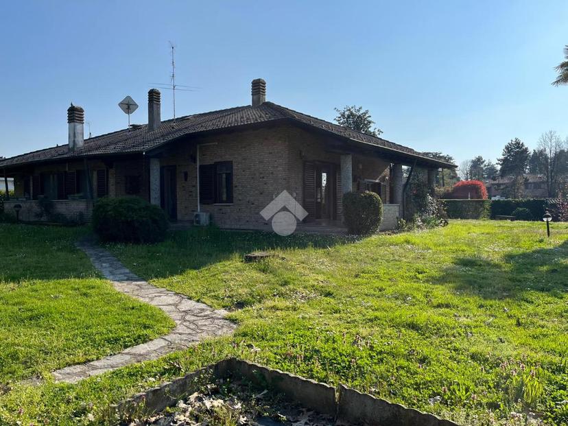 Villa in Via Pini 6, Vizzolo Predabissi — foto 2 di 5