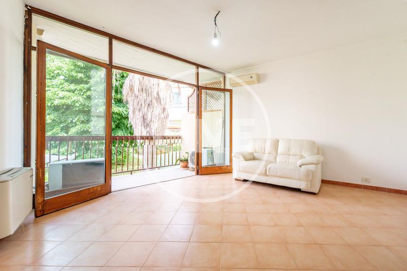 Trilocale in Via di Casal Selce 293, Roma