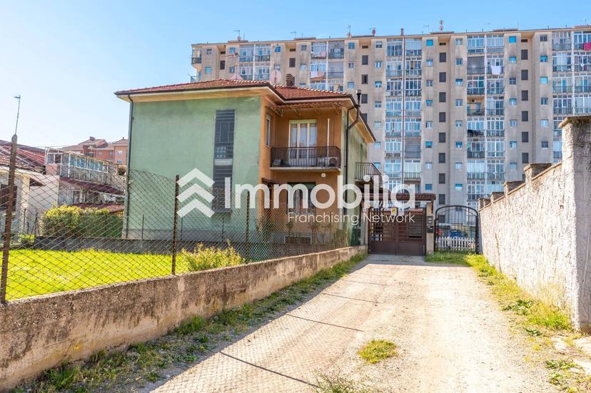 Appartamento in Via Don Custico 95, Grugliasco