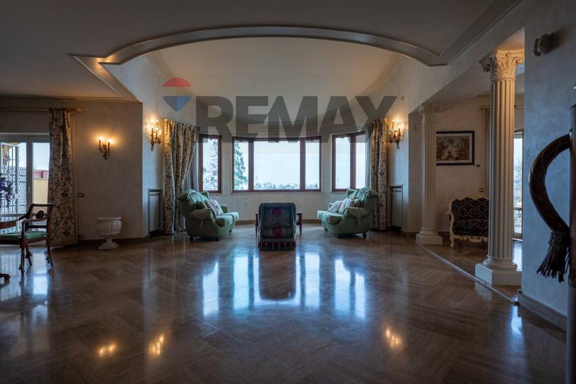 Villa in Via Colle Pizzuto 13, Frascati — foto 2 di 5