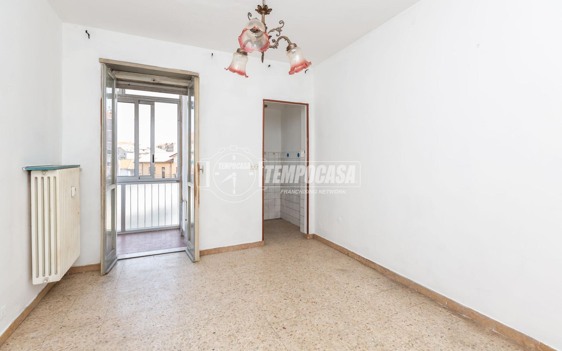 Trilocale in Via Foglizzo, Chivasso