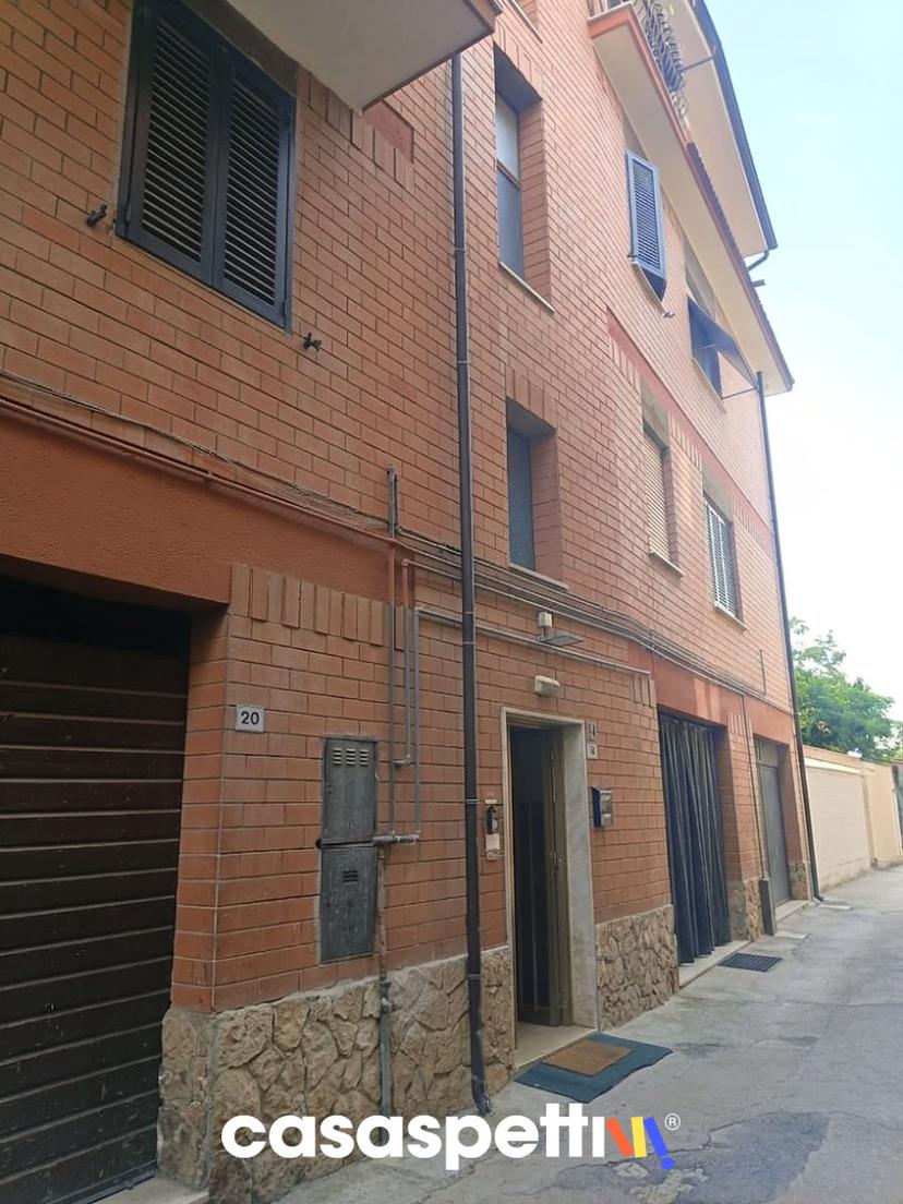 Trilocale in Via Federigo Tozzi 18, Mentana — foto 3 di 5