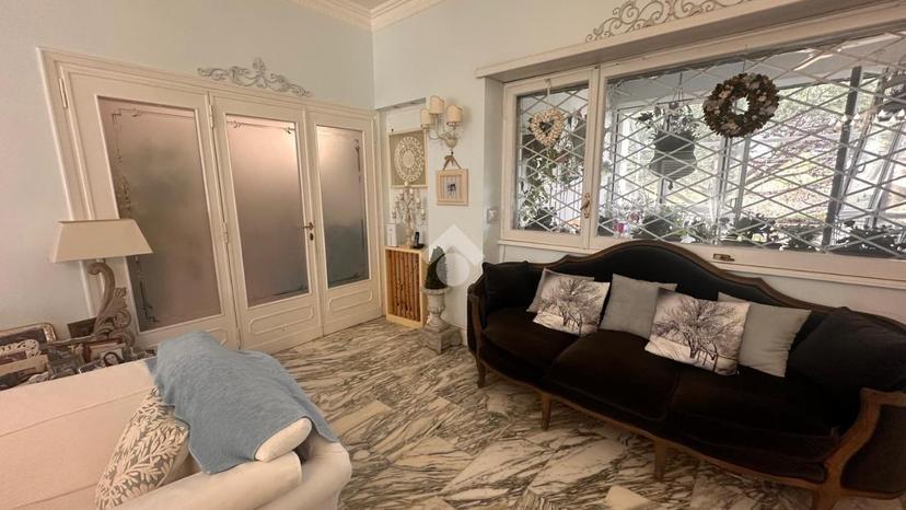 Appartamento in Via Gregoretti 88, Roma
