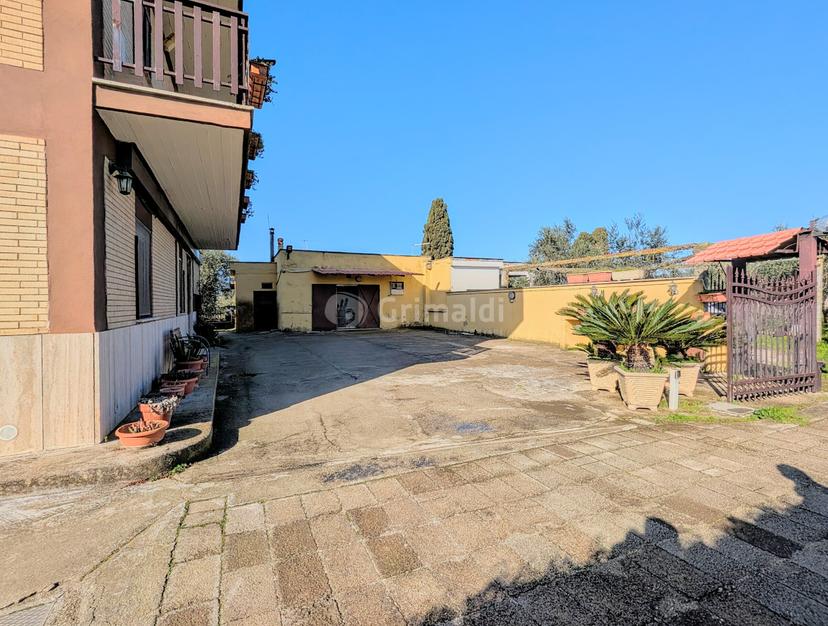 Villa in Via Granieri 56, Nettuno — foto 3 di 5