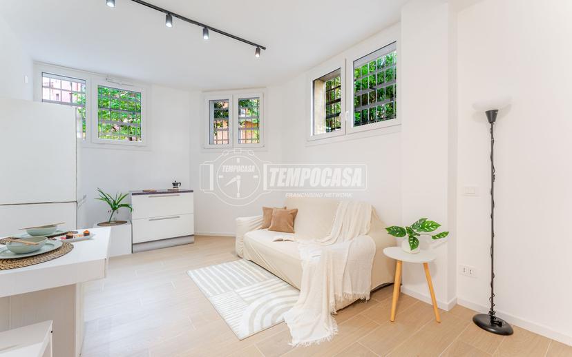 Monolocale in Via Negroli 26//2, Milano