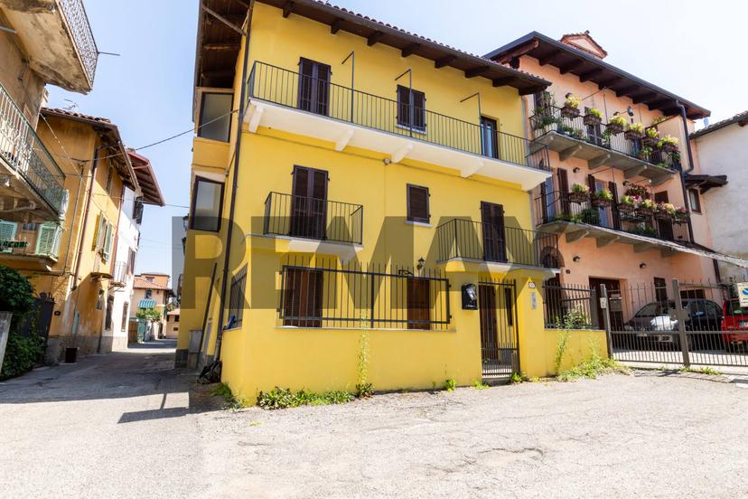 Casa indipendente in Via San Martino 16, Gassino Torinese