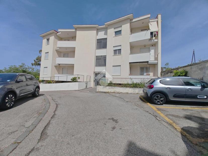 Trilocale in Corso Nicola Terracciano 19, Pozzuoli