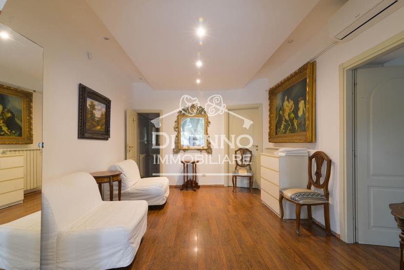 Casa indipendente in Via Cassia 878, Roma