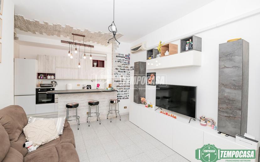 Bilocale in Via Pace, San Donato Milanese