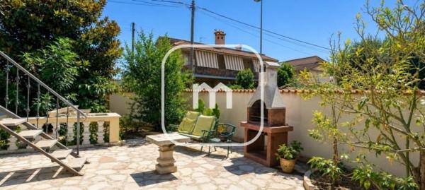 Villa bifamiliare in Via Bolotana, Roma