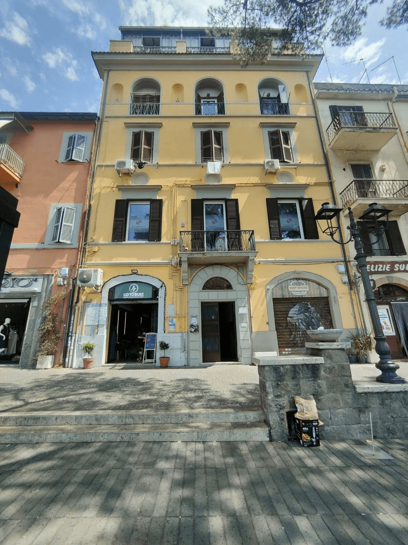 Quadrilocale in Corso Giacomo Matteotti, Albano Laziale — foto 3 di 5
