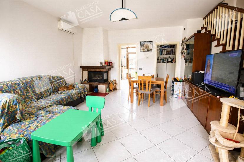 Villa in Via della Torretta 4, Calderara di Reno