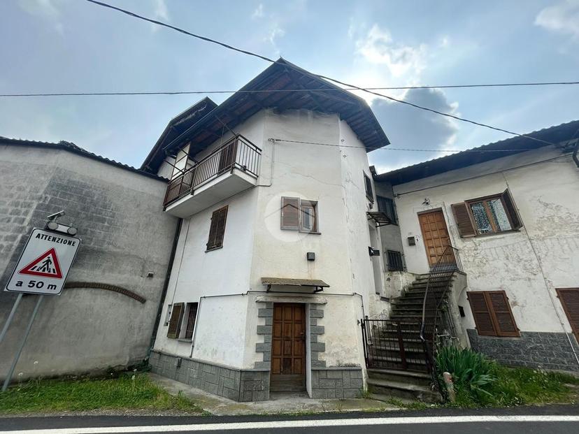 Casa indipendente in Via Borgiallo 5, Cuorgnè — foto 3 di 5