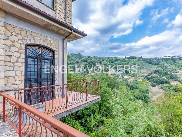 Villa bifamiliare in Via Colle di Giano, Olevano Romano