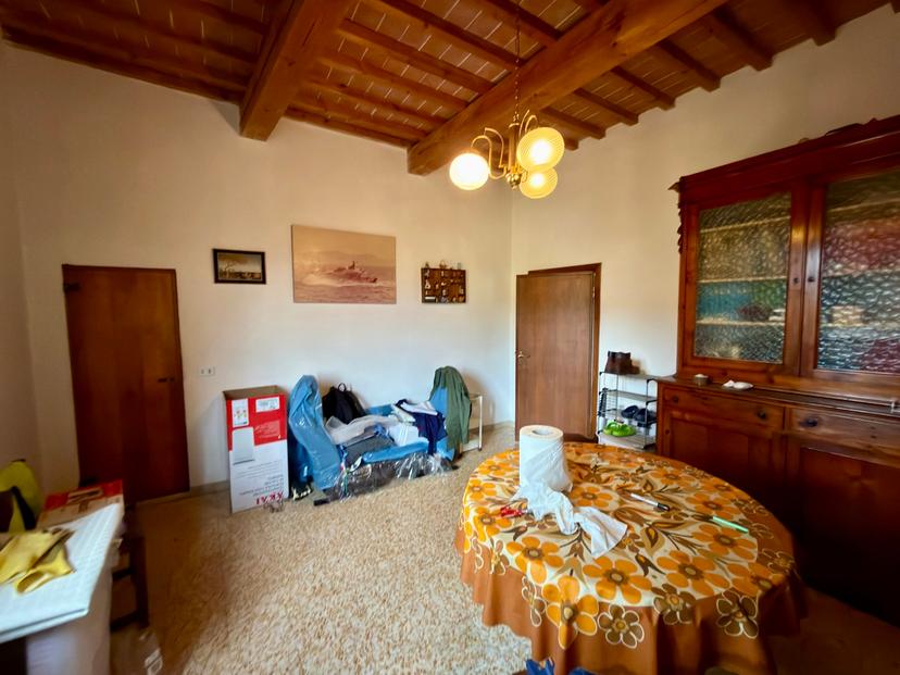 Quadrilocale in Piazza Vittorio Veneto 10, Capraia e Limite — foto 3 di 5