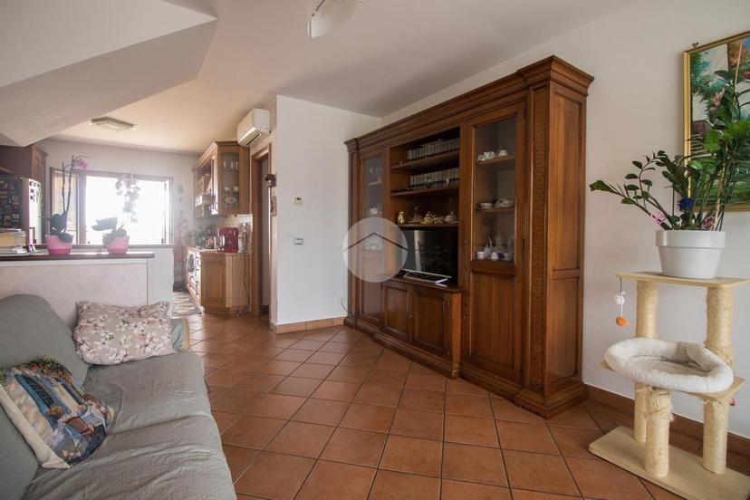 Villa a schiera in Viale J.F Kennedy 6, Garbagnate Milanese — foto 3 di 5