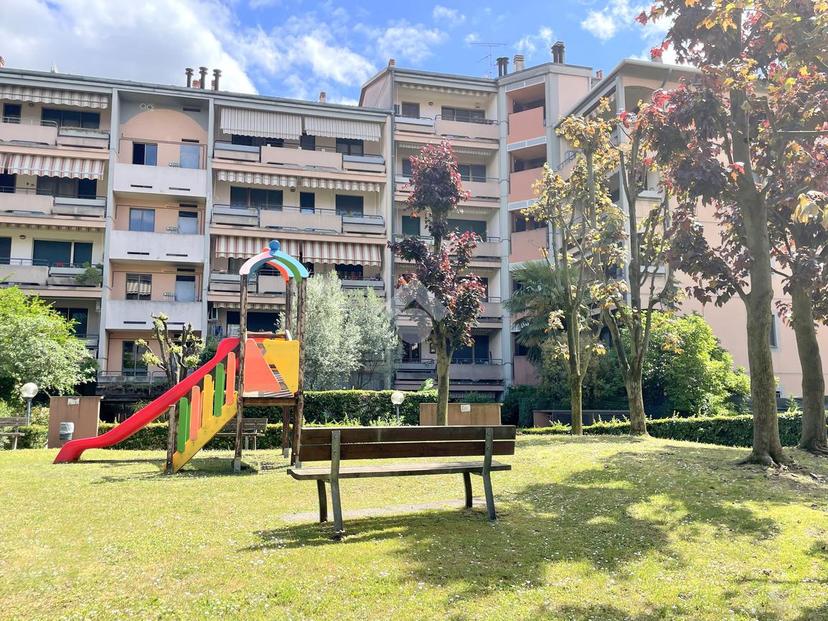 Trilocale in Via Cristoforo Colombo 4, Cornaredo
