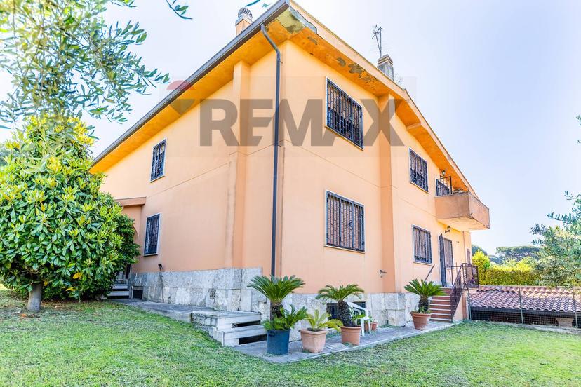 Villa in Via Castagnole 13, Marino — foto 2 di 5