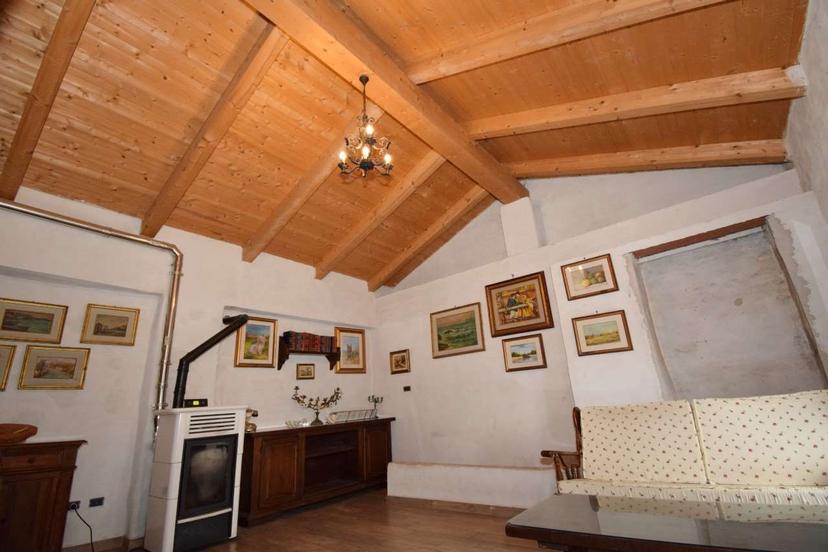 Appartamento in Frazione Zucchea 8, Cavour — foto 2 di 5
