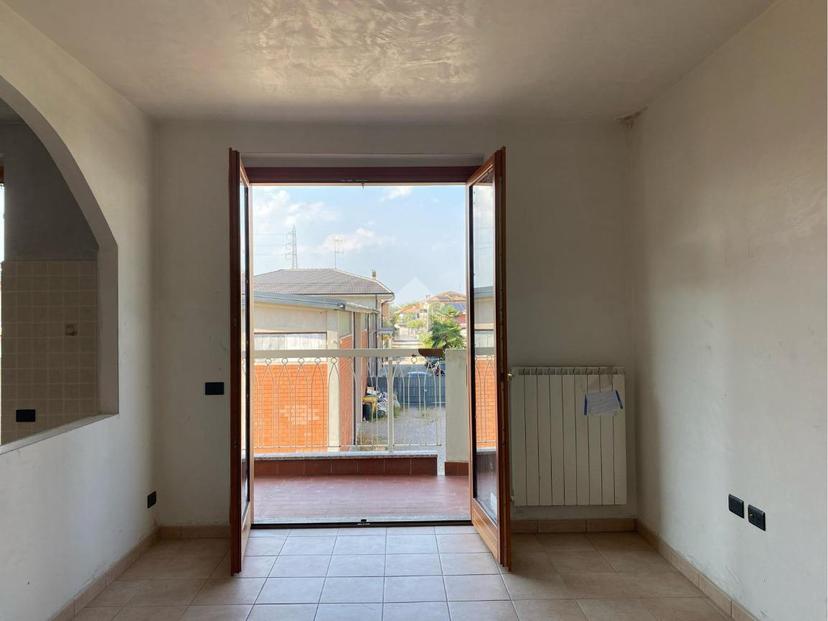 Bilocale in Via Montale 35, Arluno — foto 3 di 5
