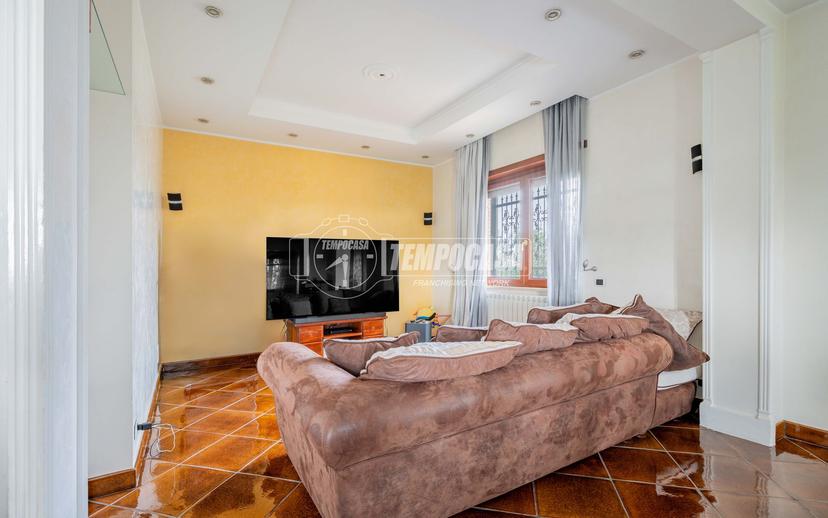 Villa a schiera in Via Boscotrecase 10/2, Roma