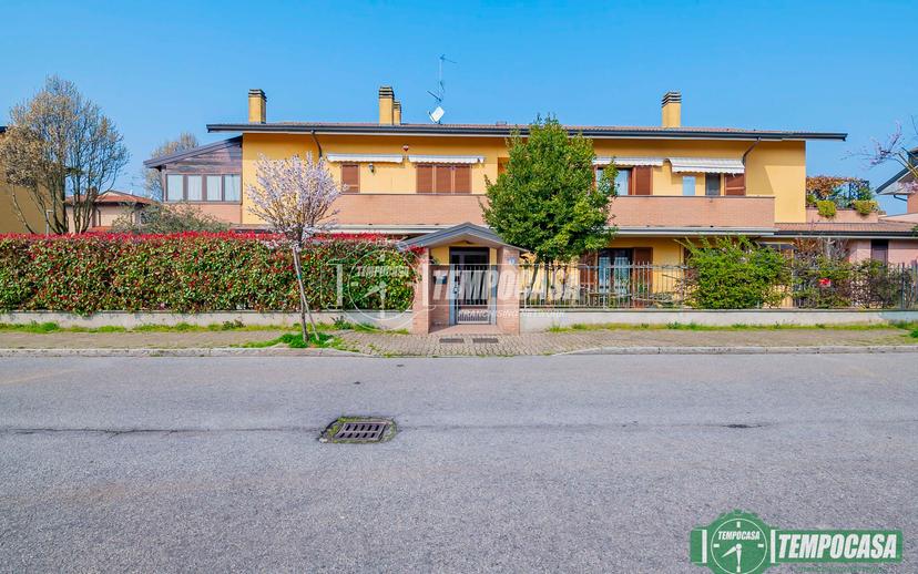 Trilocale in Via Sardegna, Carpiano