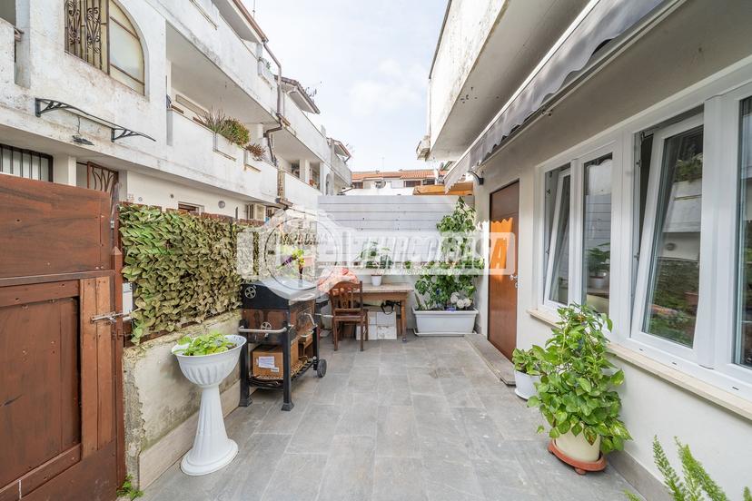Appartamento in Via Cales, Cerveteri