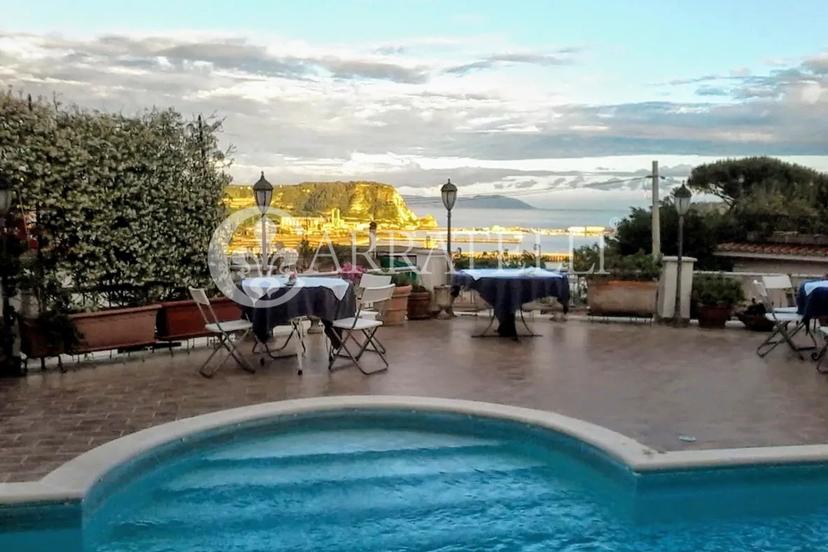 Villa in Via San Gennaro Agnano 86, Pozzuoli — foto 2 di 5