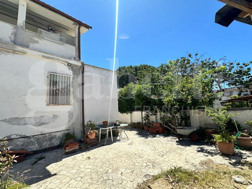 Trilocale in   Viale Marino 82, Ardea