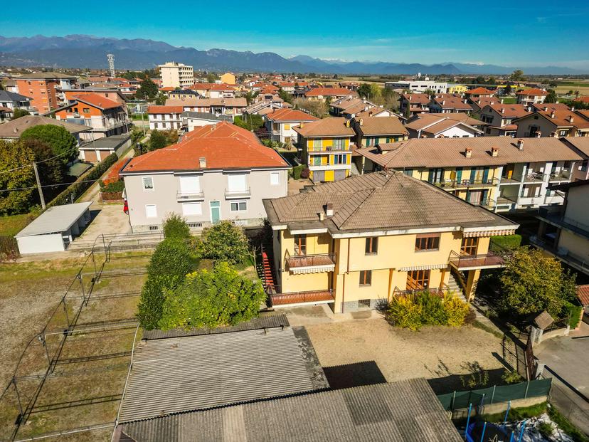 Villa bifamiliare in Via Puccini 17, Cavour — foto 4 di 5