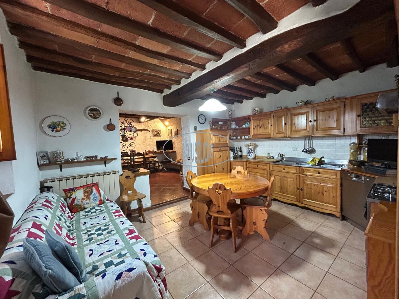Villa a schiera, Reggello