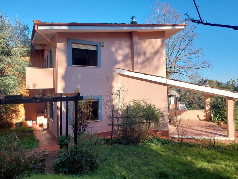 Villa in Via Giro del Colle, Castelnuovo di Porto — foto 3 di 5